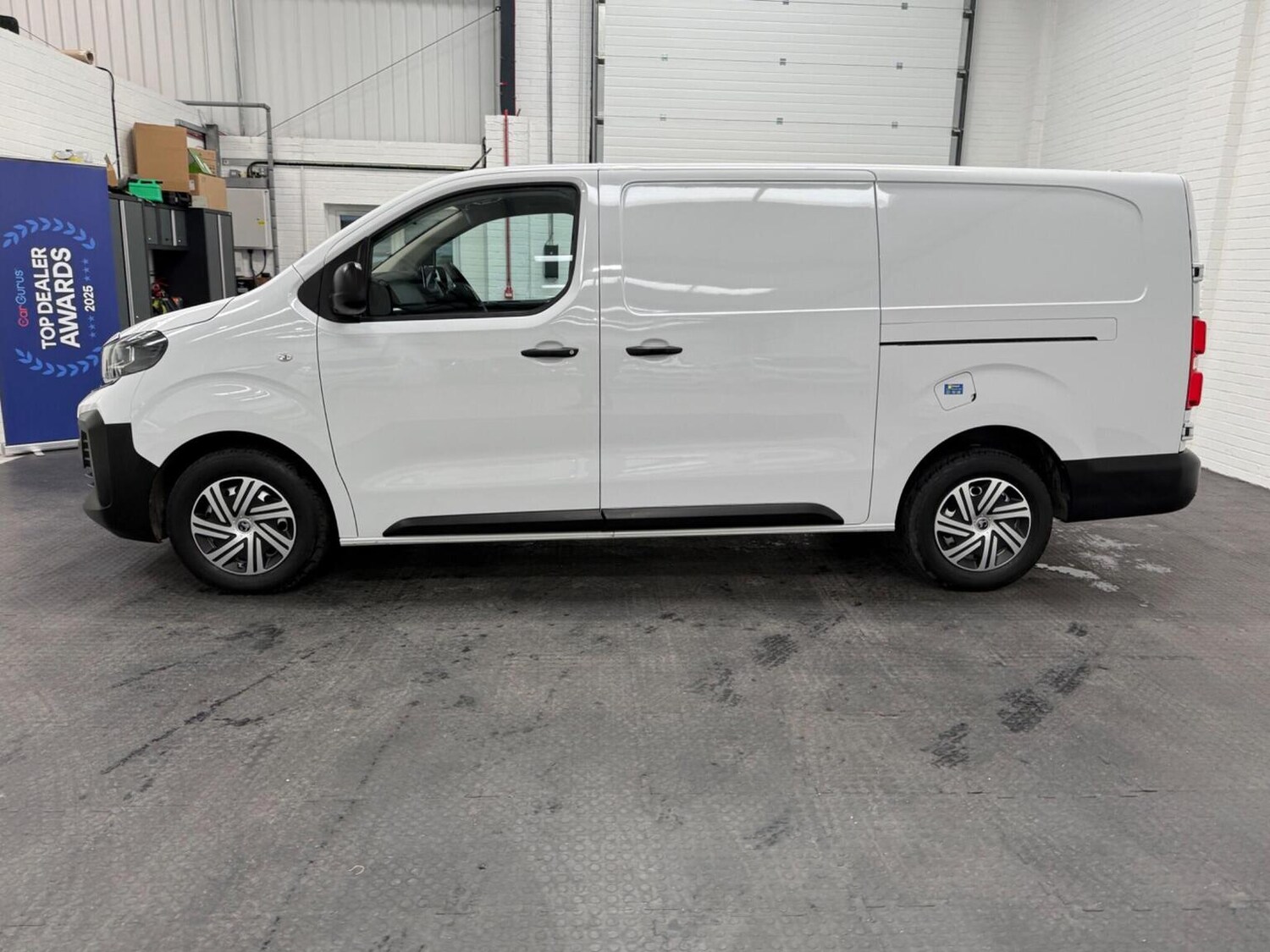 Used Vauxhall Vivaro 2024 for sale - 78102348: Photo 24