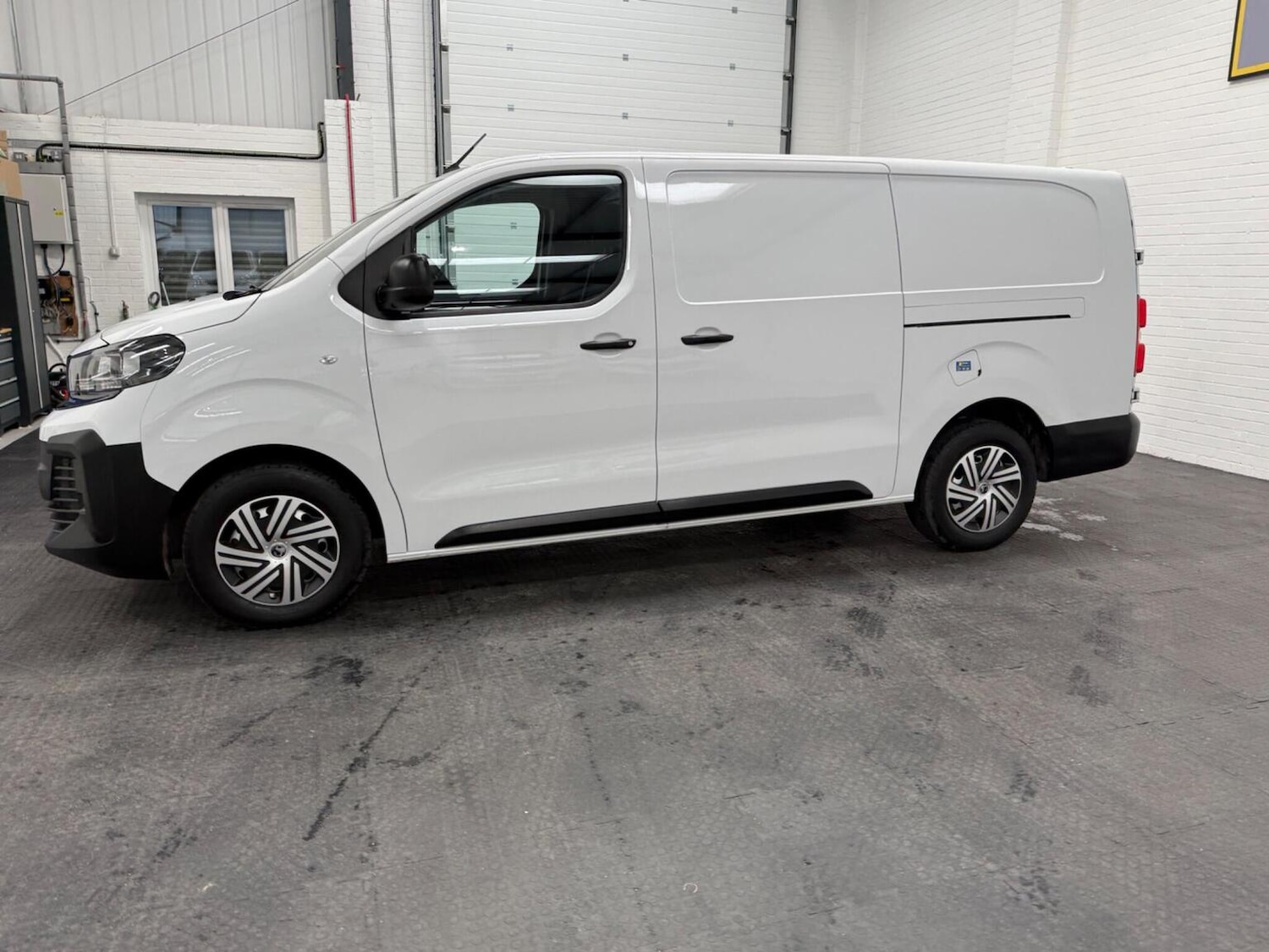 Used Vauxhall Vivaro 2024 for sale - 78102348: Photo 26