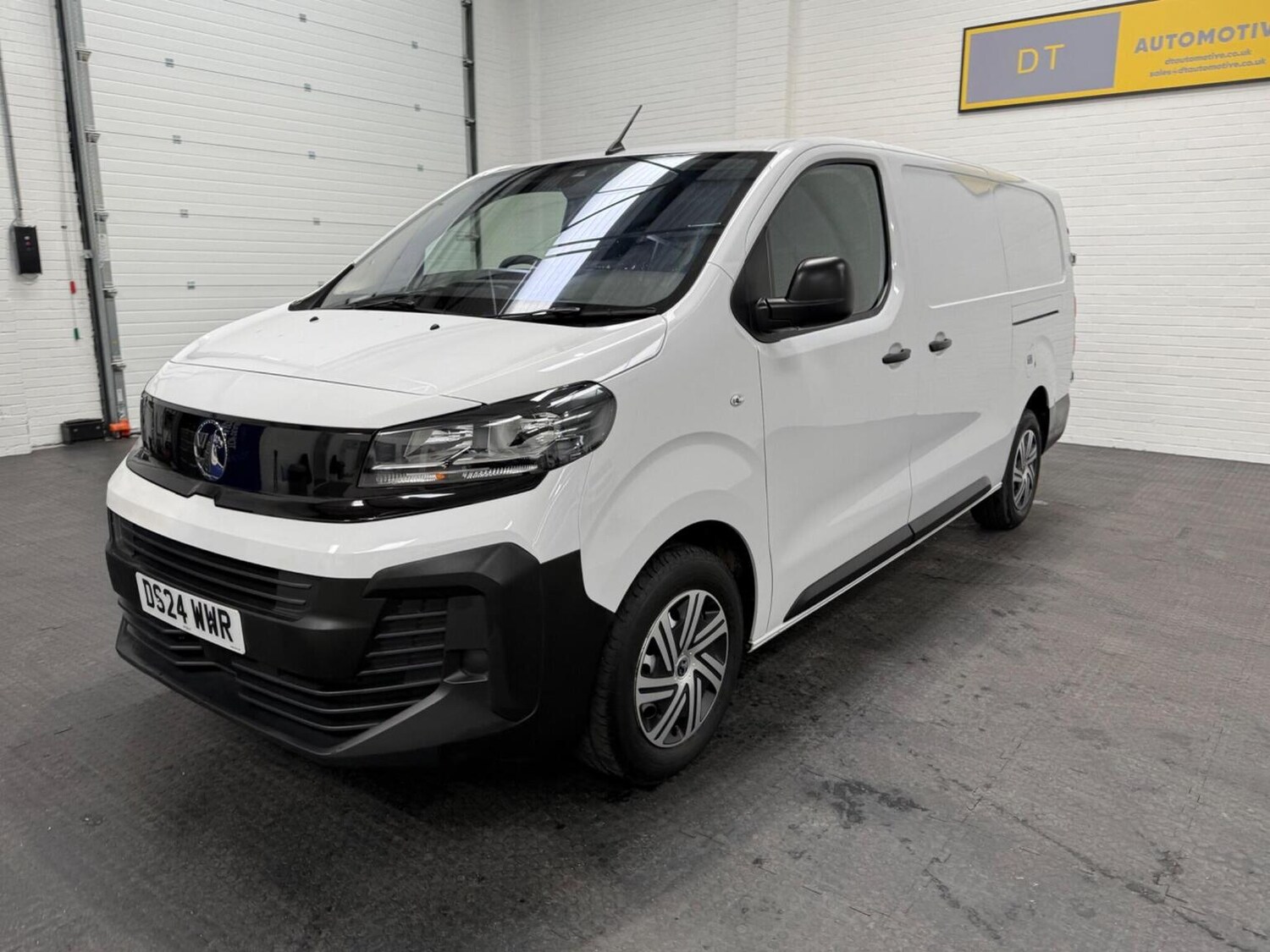 Used Vauxhall Vivaro 2024 for sale - 78102348: Photo 30