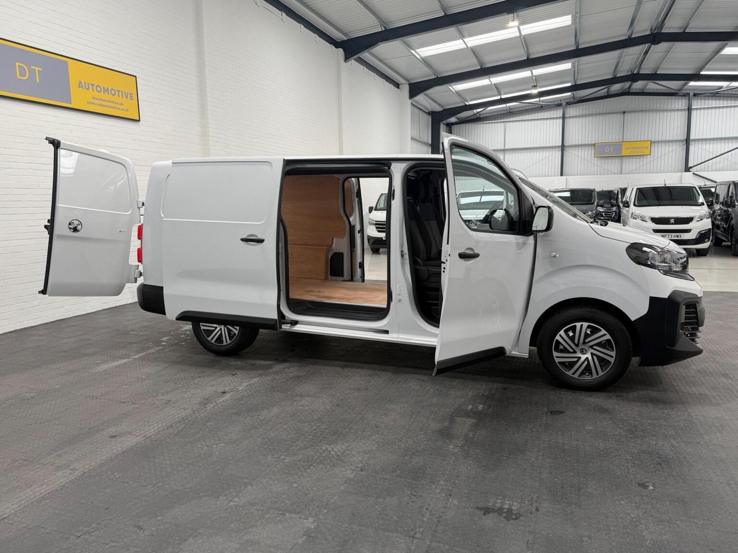 Used Vauxhall Vivaro 2024 for sale - 78102348: Photo 35