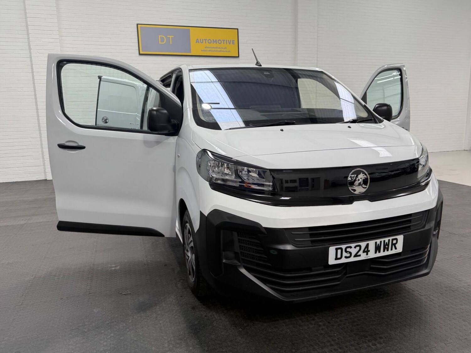 Used Vauxhall Vivaro 2024 for sale - 78102348: Photo 38