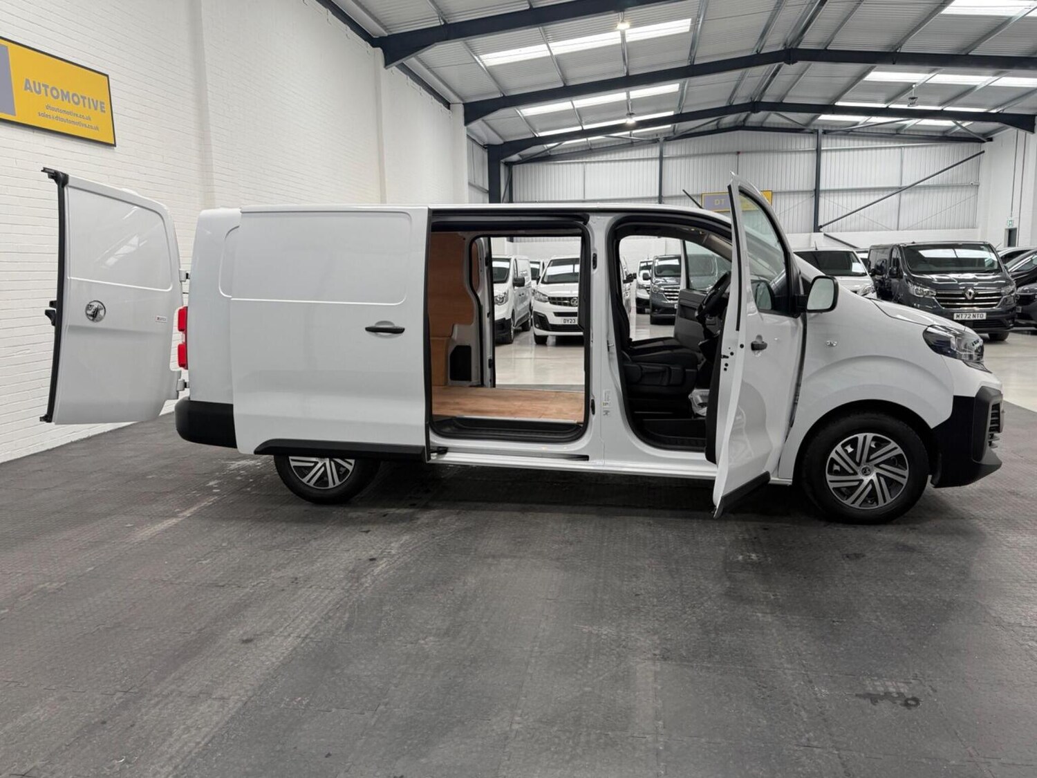 Used Vauxhall Vivaro 2024 for sale - 78102348: Photo 41