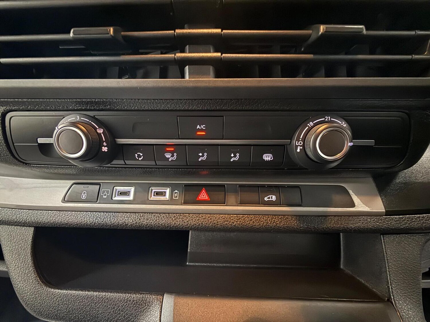 Used Vauxhall Vivaro 2024 for sale - 78102348: Photo 50