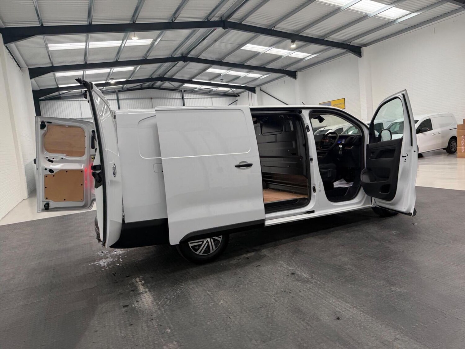 Used Vauxhall Vivaro 2024 for sale - 78102348: Photo 63