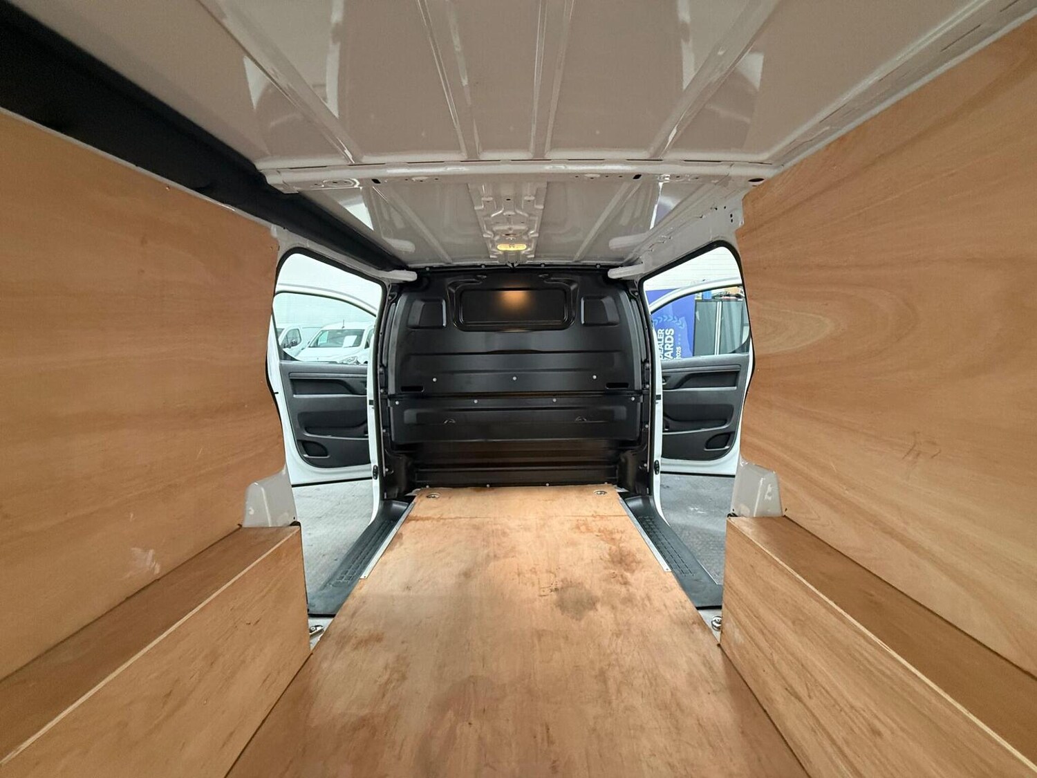 Used Vauxhall Vivaro 2024 for sale - 78102348: Photo 71