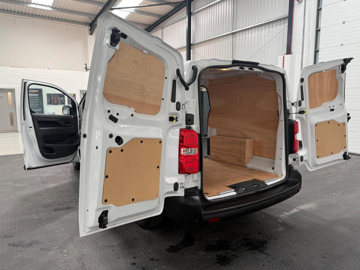 Used Vauxhall Vivaro 2024 for sale - 78102348: Photo 73