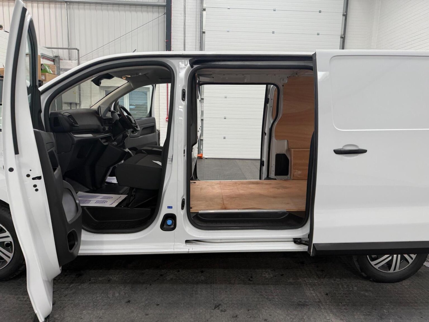 Used Vauxhall Vivaro 2024 for sale - 78102348: Photo 79