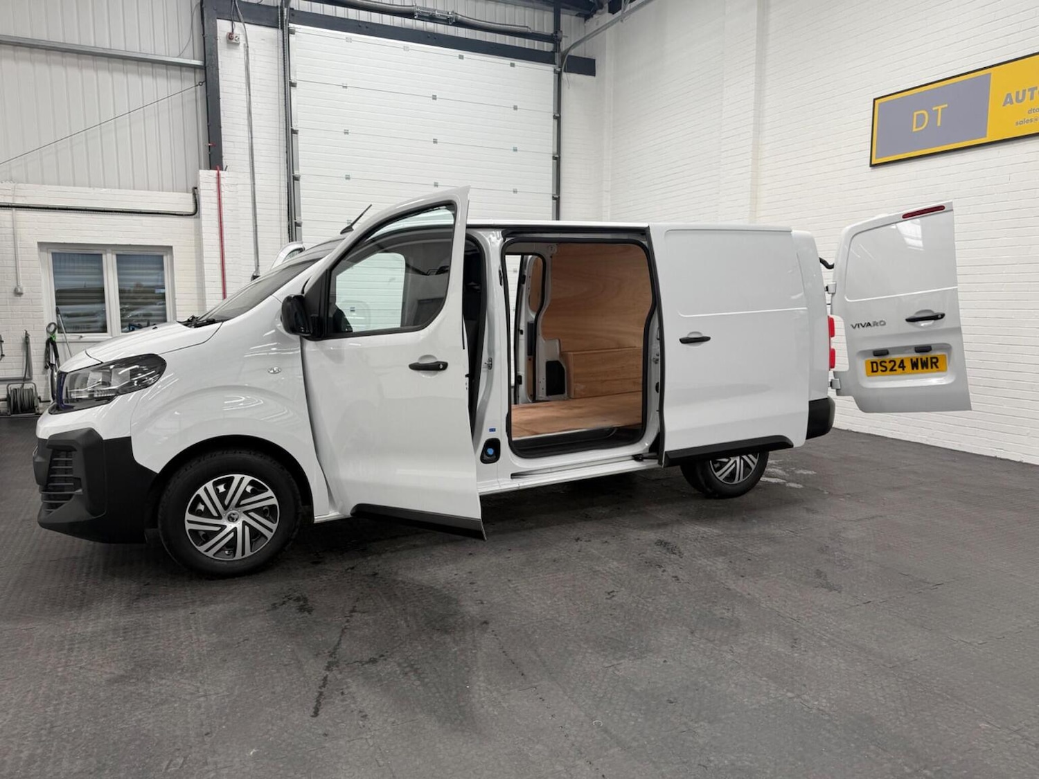 Used Vauxhall Vivaro 2024 for sale - 78102348: Photo 92
