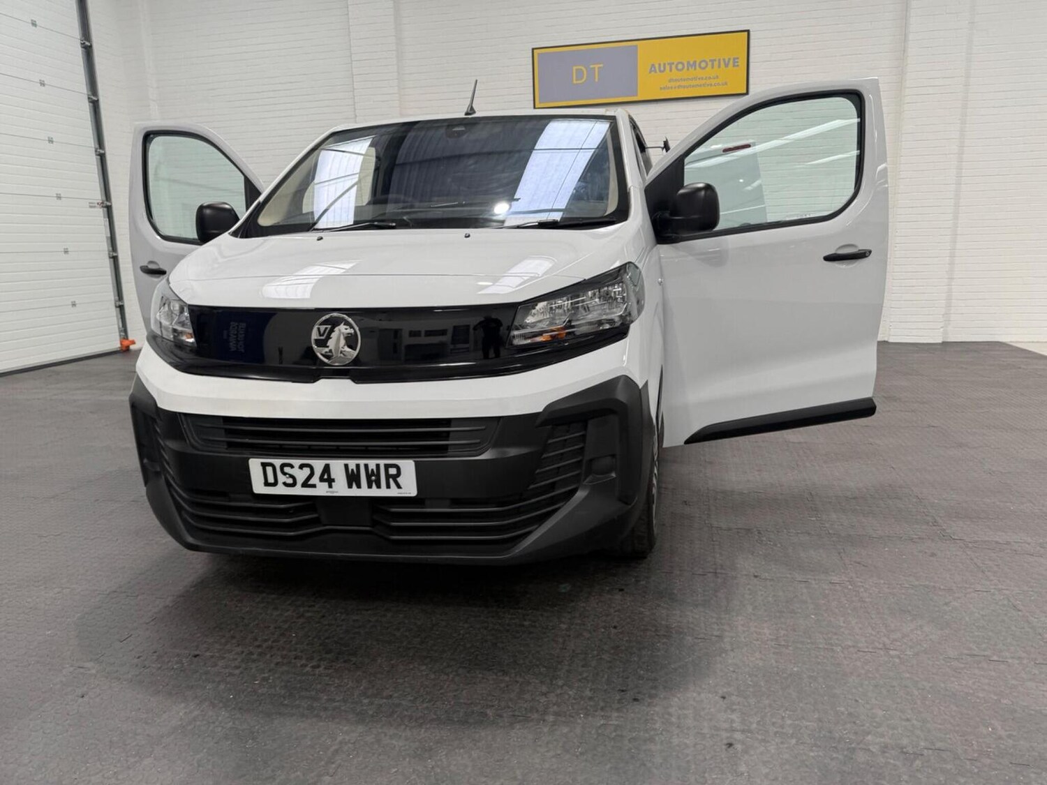 Used Vauxhall Vivaro 2024 for sale - 78102348: Photo 94