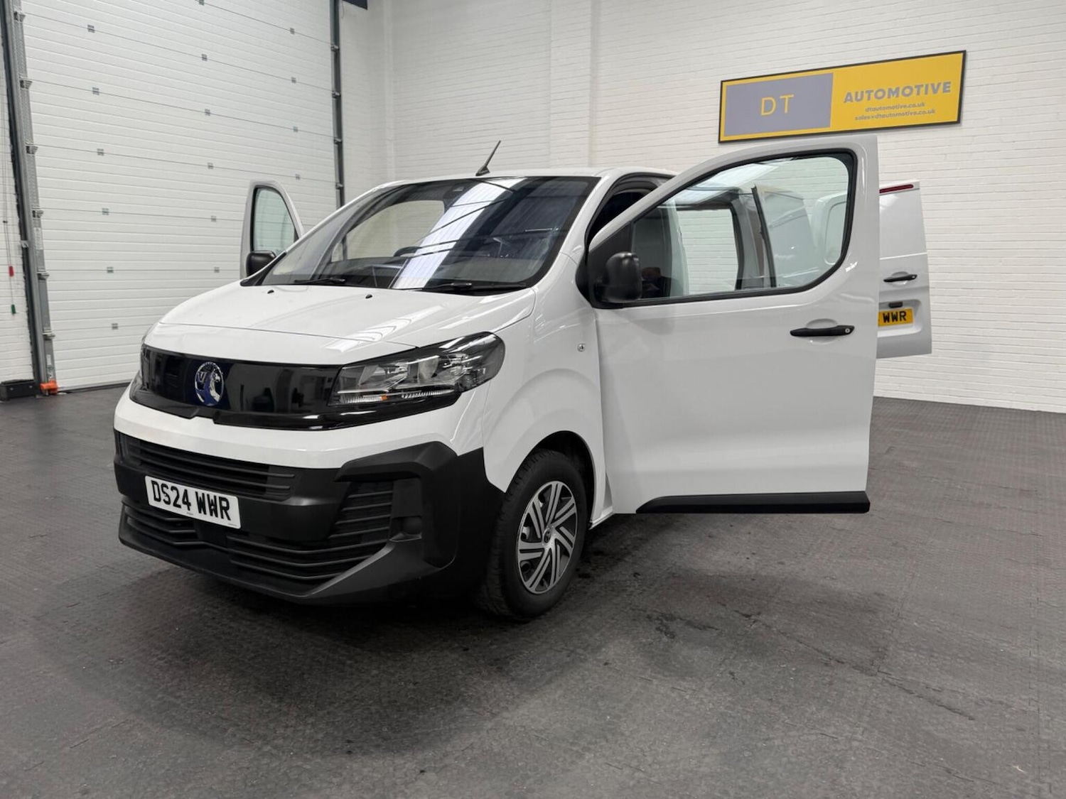 Used Vauxhall Vivaro 2024 for sale - 78102348: Photo 96