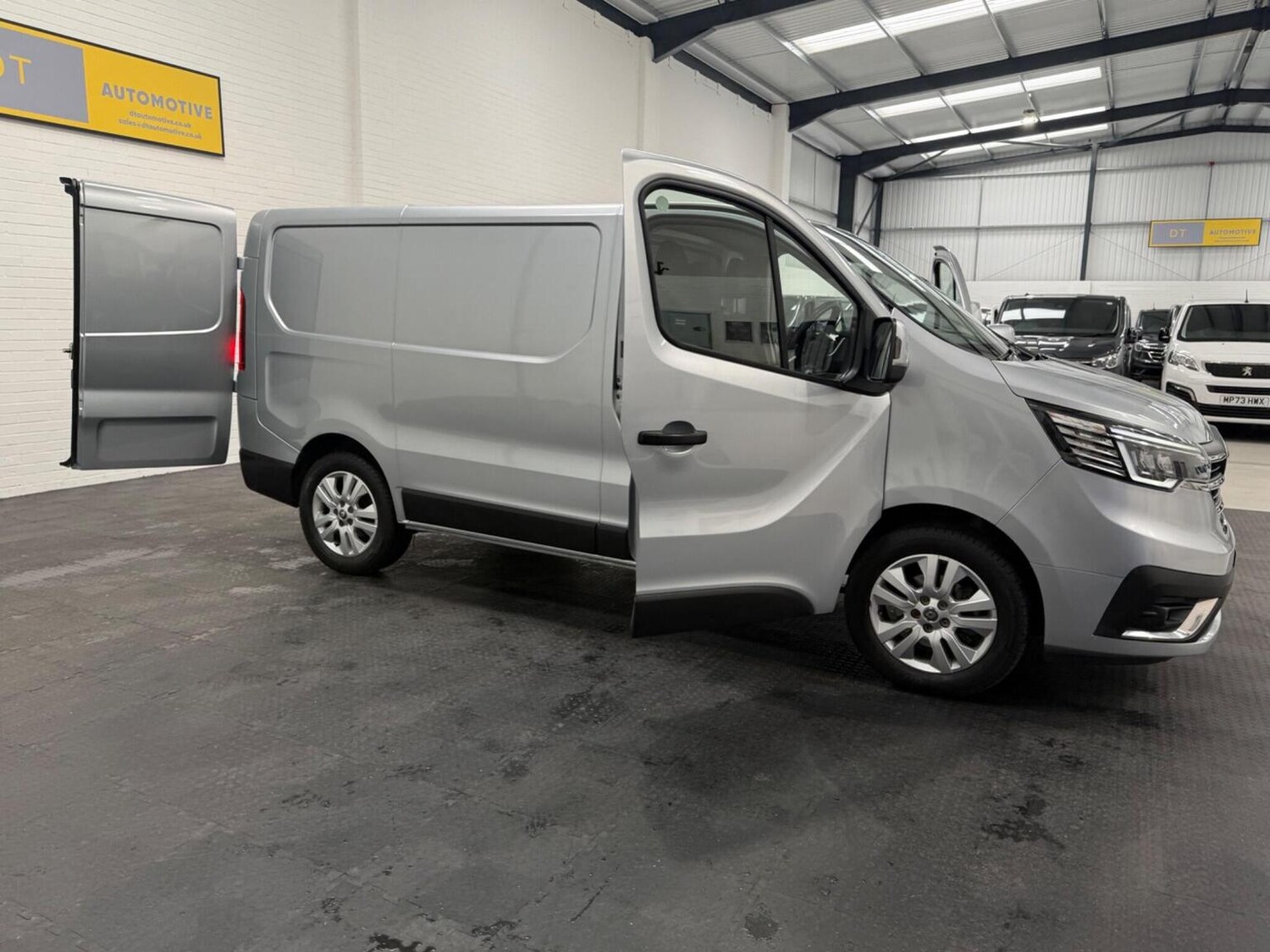 Used Renault Trafic 2022 for sale - 78102328: Photo 40