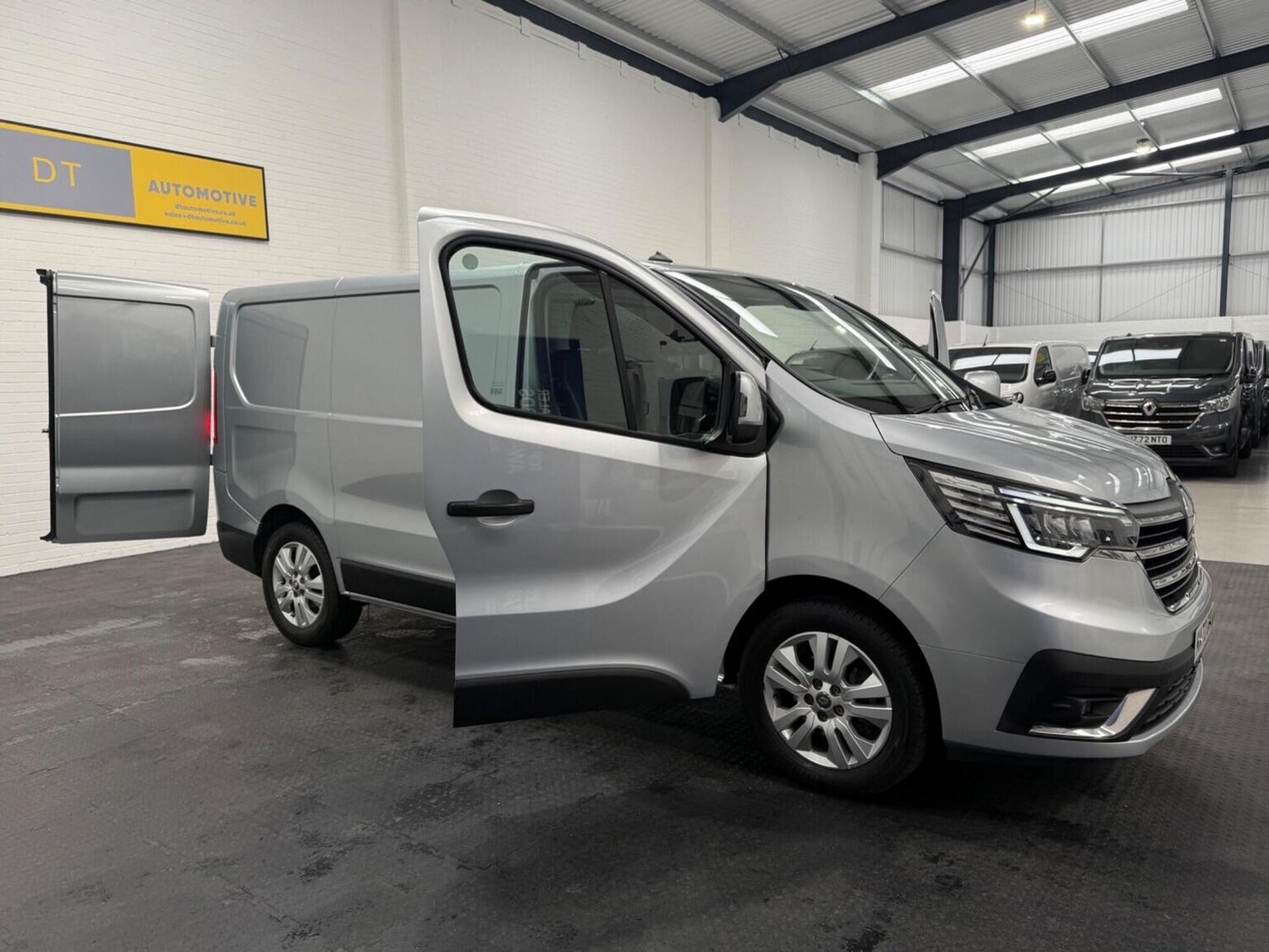 Used Renault Trafic 2022 for sale - 78102328: Photo 41