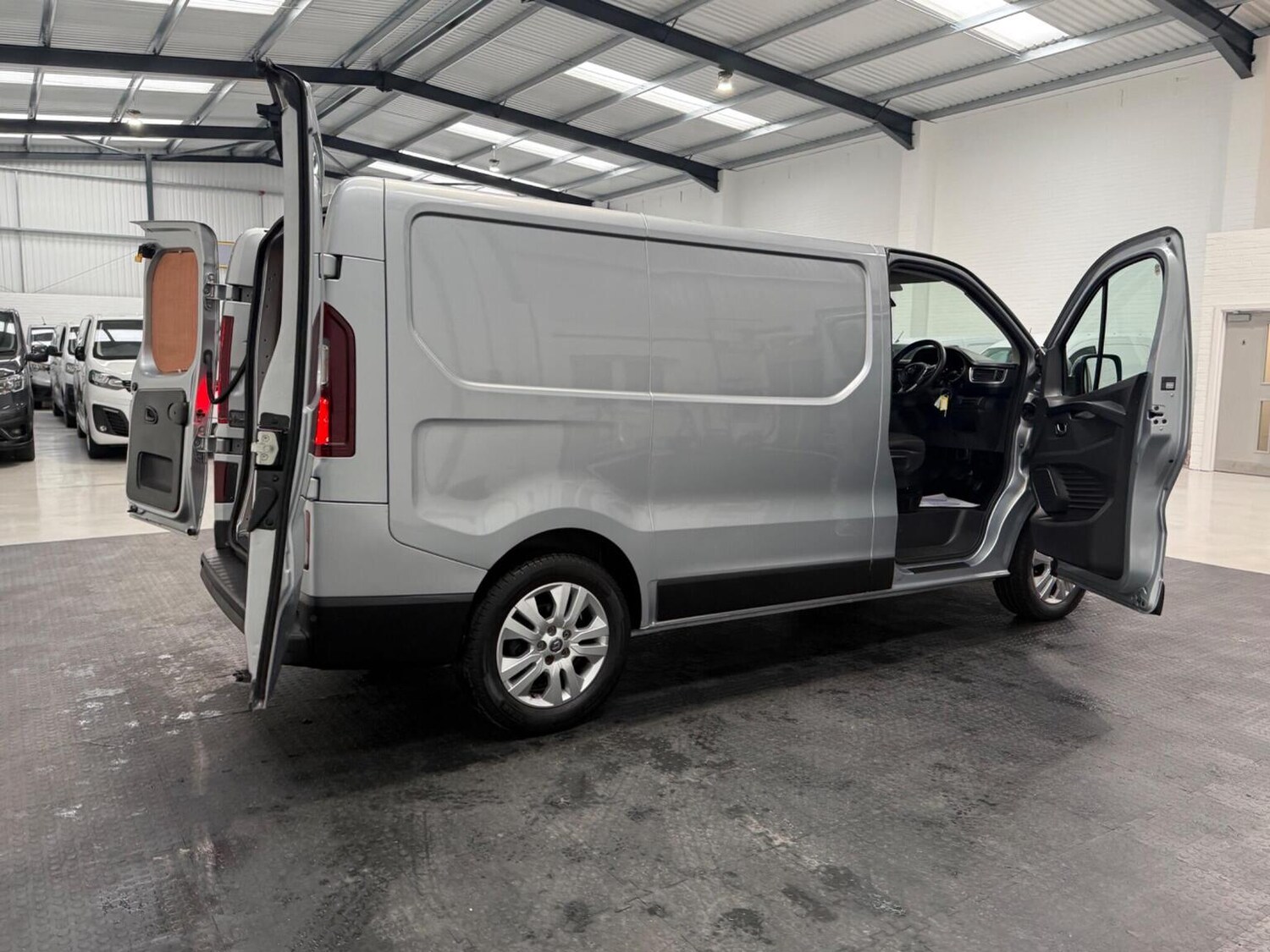 Used Renault Trafic 2022 for sale - 78102328: Photo 65