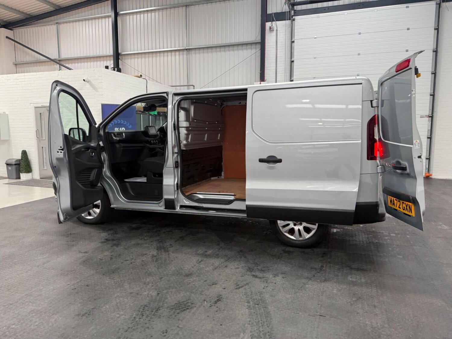 Used Renault Trafic 2022 for sale - 78102328: Photo 82