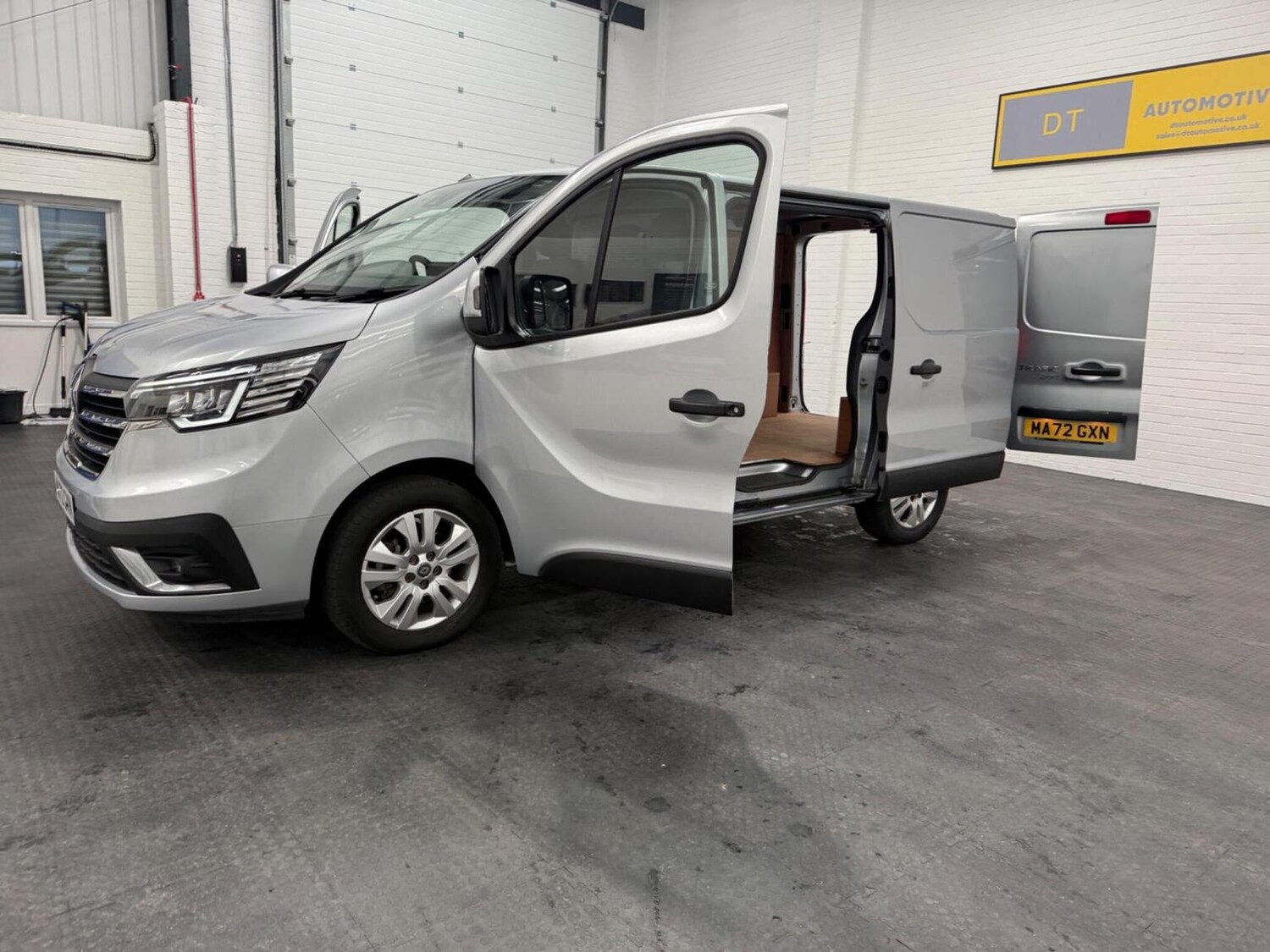 Used Renault Trafic 2022 for sale - 78102328: Photo 95