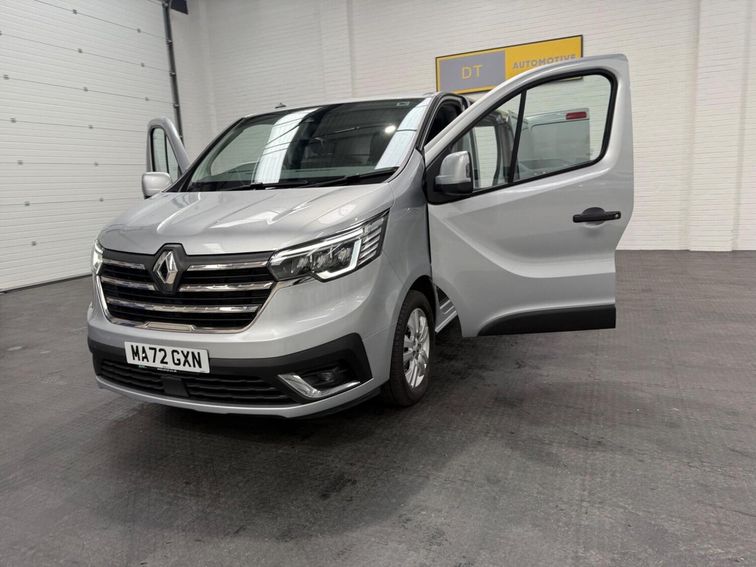 Used Renault Trafic 2022 for sale - 78102328: Photo 99