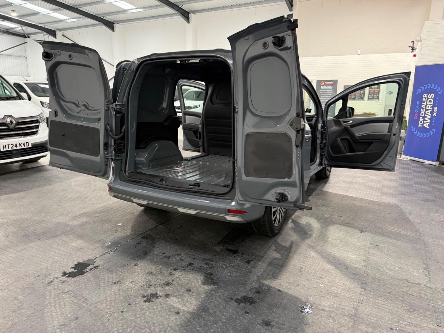 Used Nissan Other 2024 for sale - 78102335: Photo 48