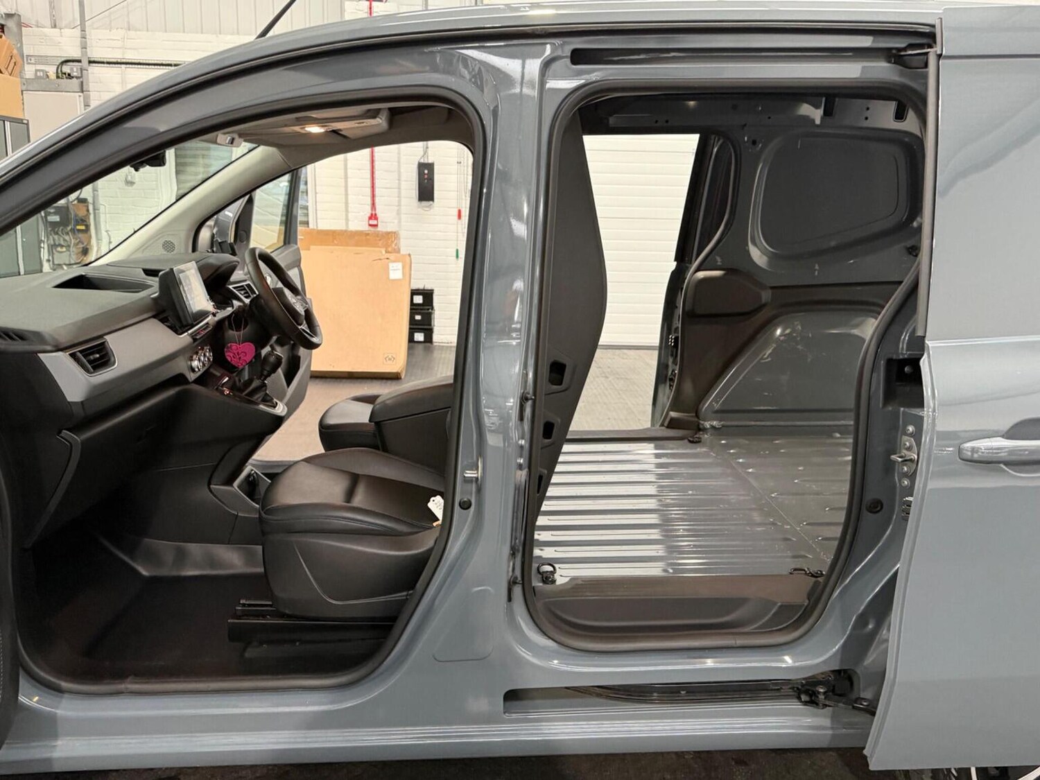 Used Nissan Other 2024 for sale - 78102335: Photo 61