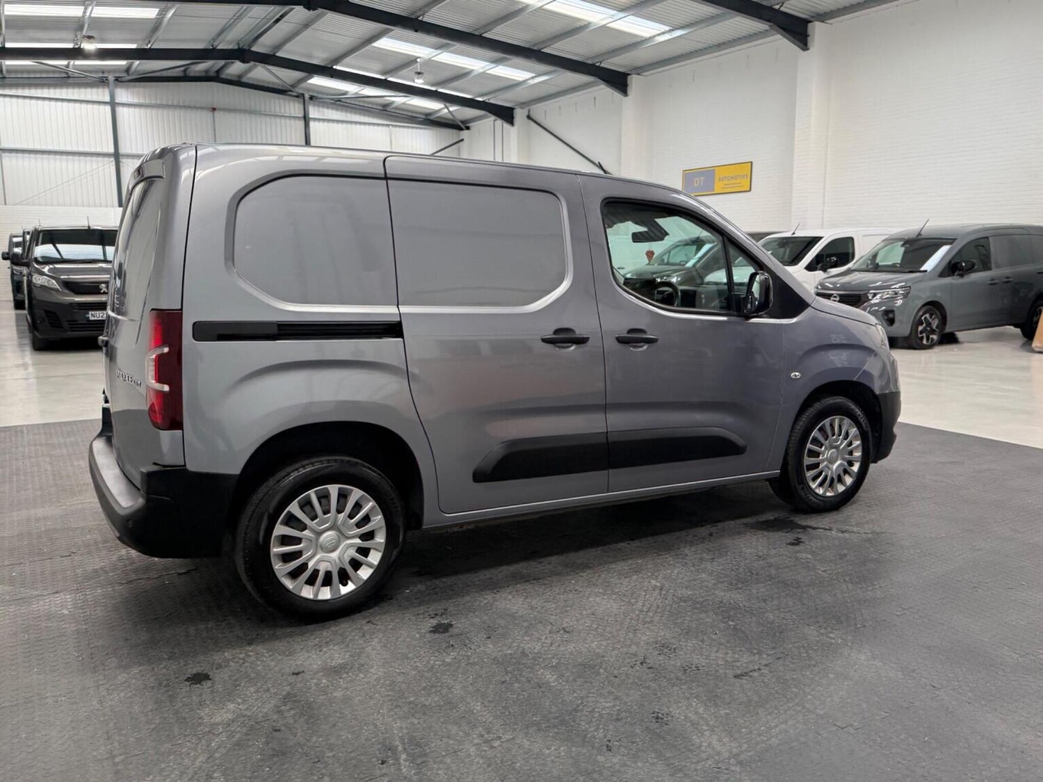 Used Toyota ProAce 2022 for sale - 78102338: Photo 14