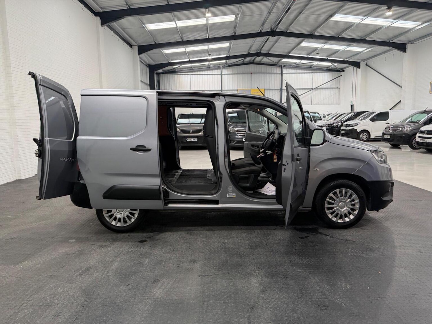 Used Toyota ProAce 2022 for sale - 78102338: Photo 39