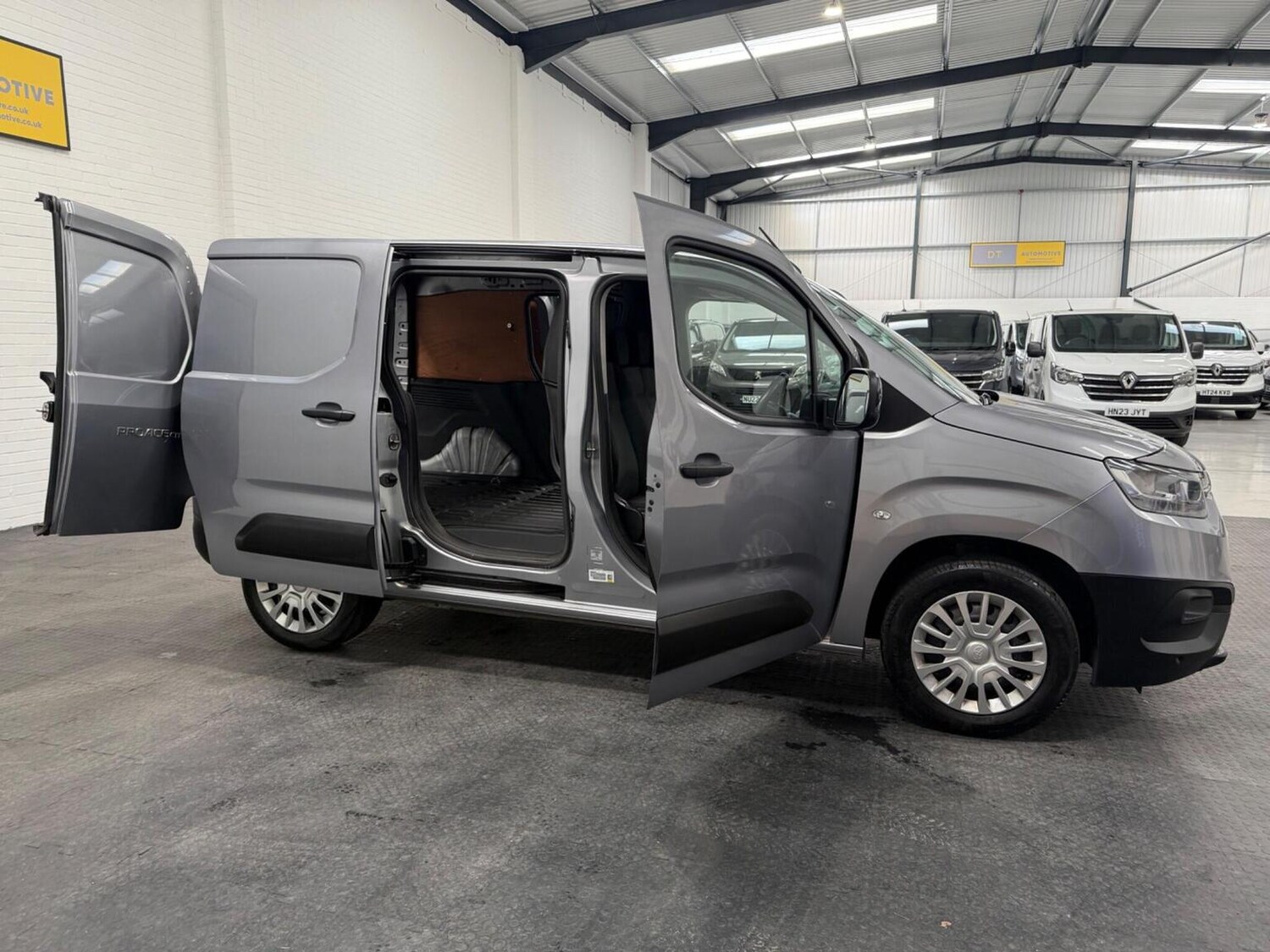 Used Toyota ProAce 2022 for sale - 78102338: Photo 40