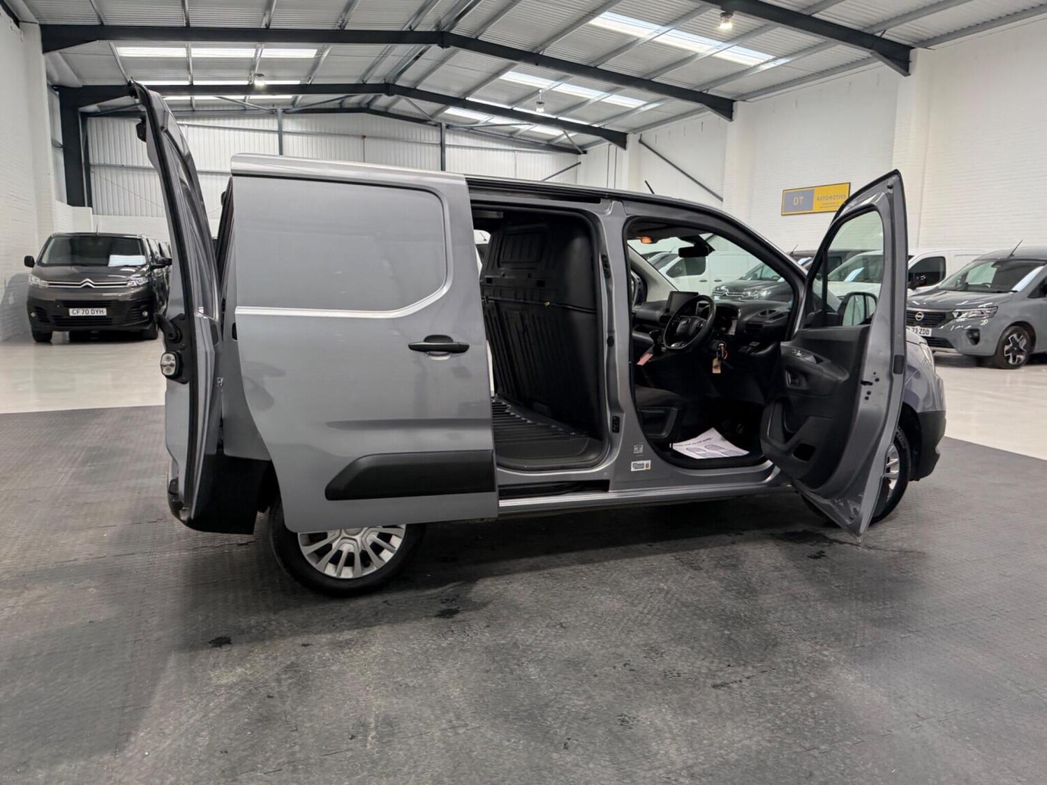 Used Toyota ProAce 2022 for sale - 78102338: Photo 56