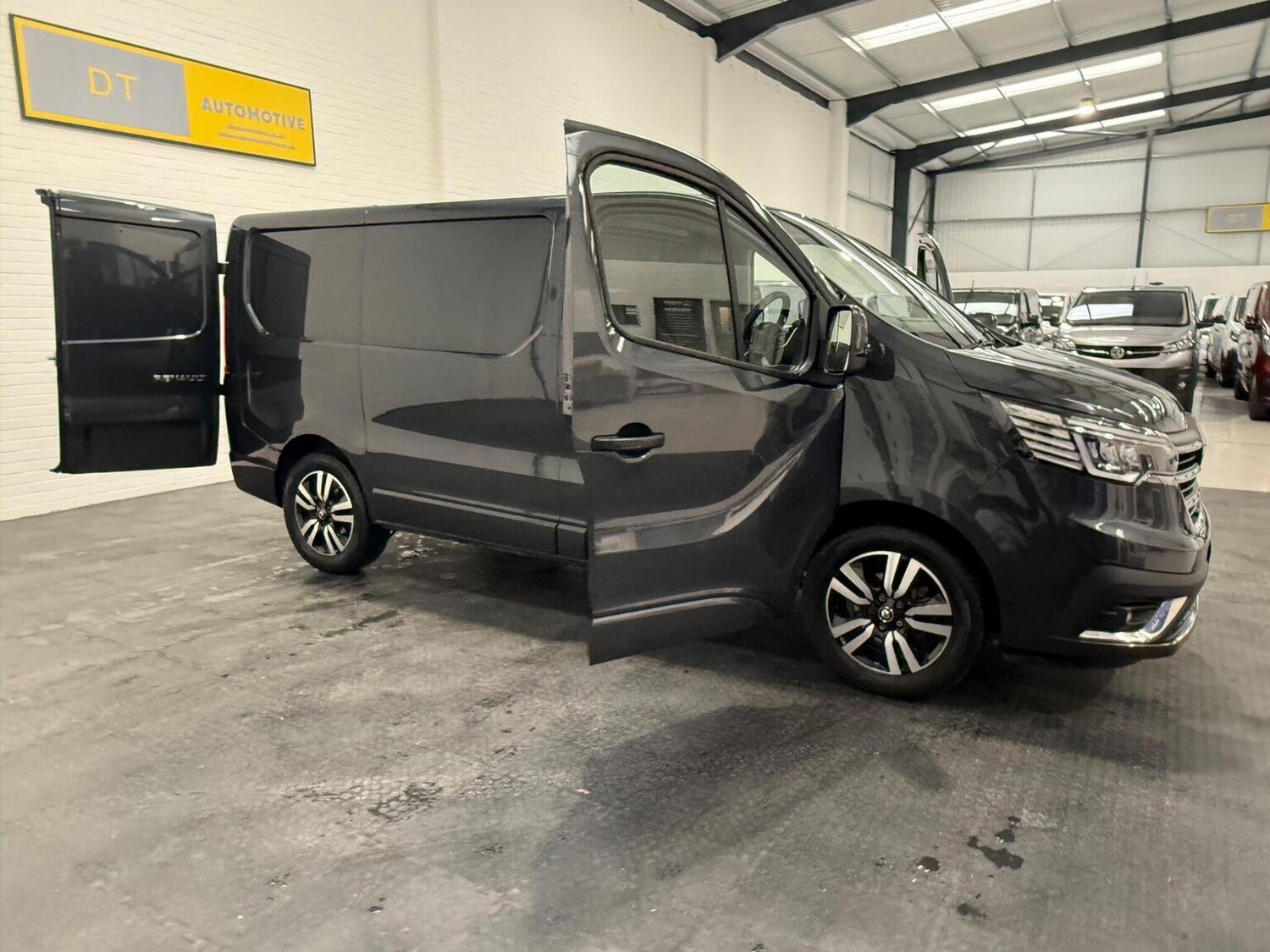 Used Renault Trafic 2022 for sale - 78102341: Photo 40
