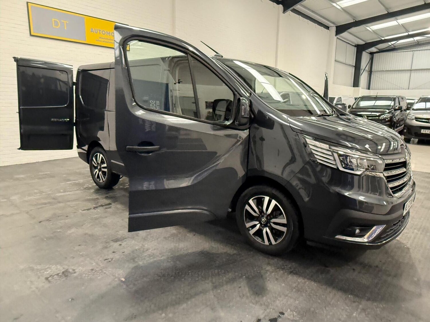 Used Renault Trafic 2022 for sale - 78102341: Photo 41