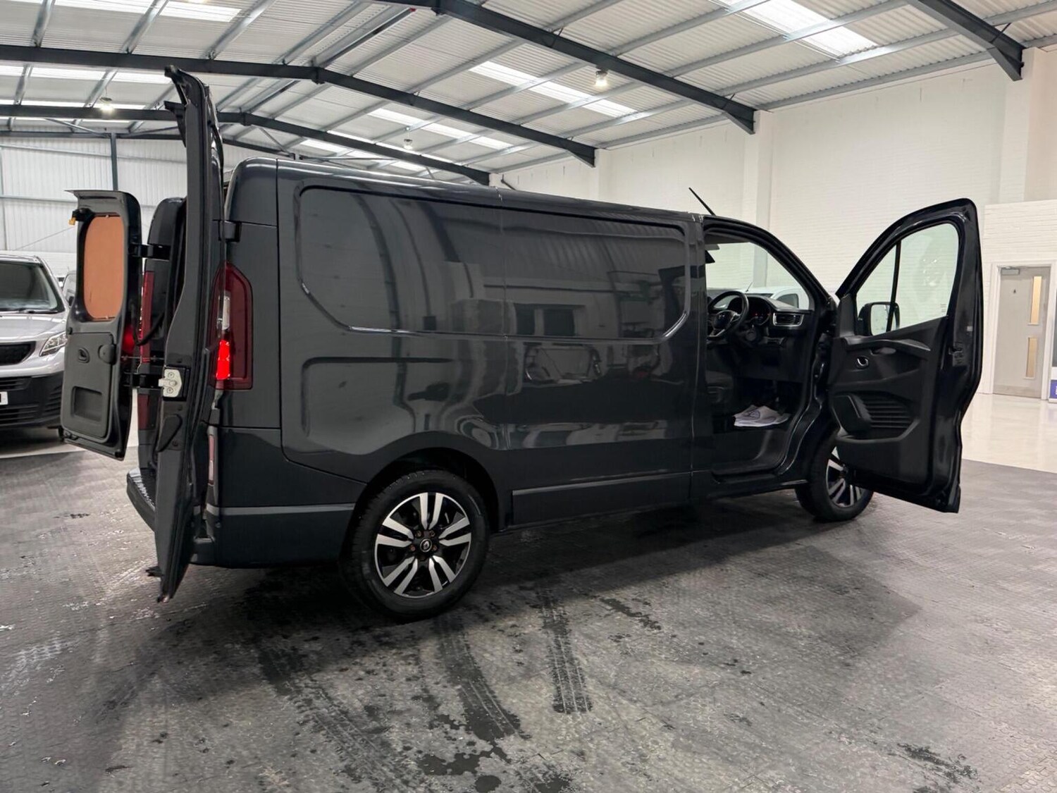 Used Renault Trafic 2022 for sale - 78102341: Photo 69