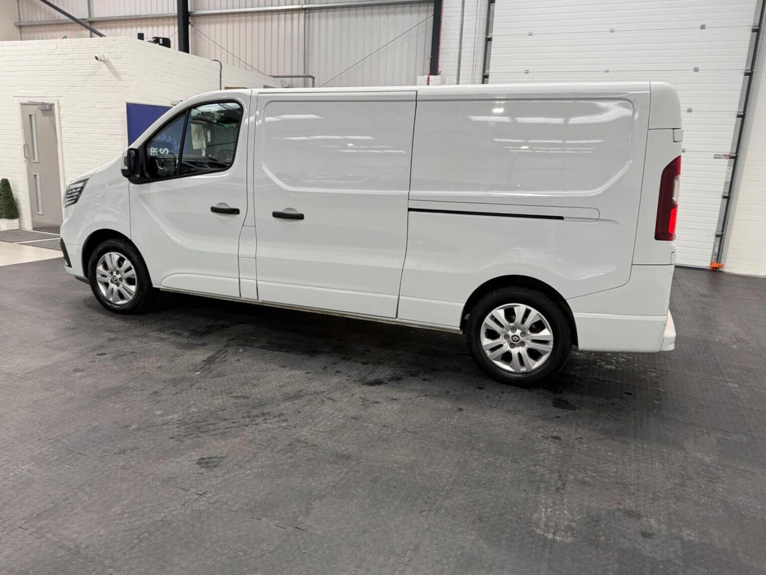 Used Renault Trafic 2024 for sale - 78102336: Photo 16