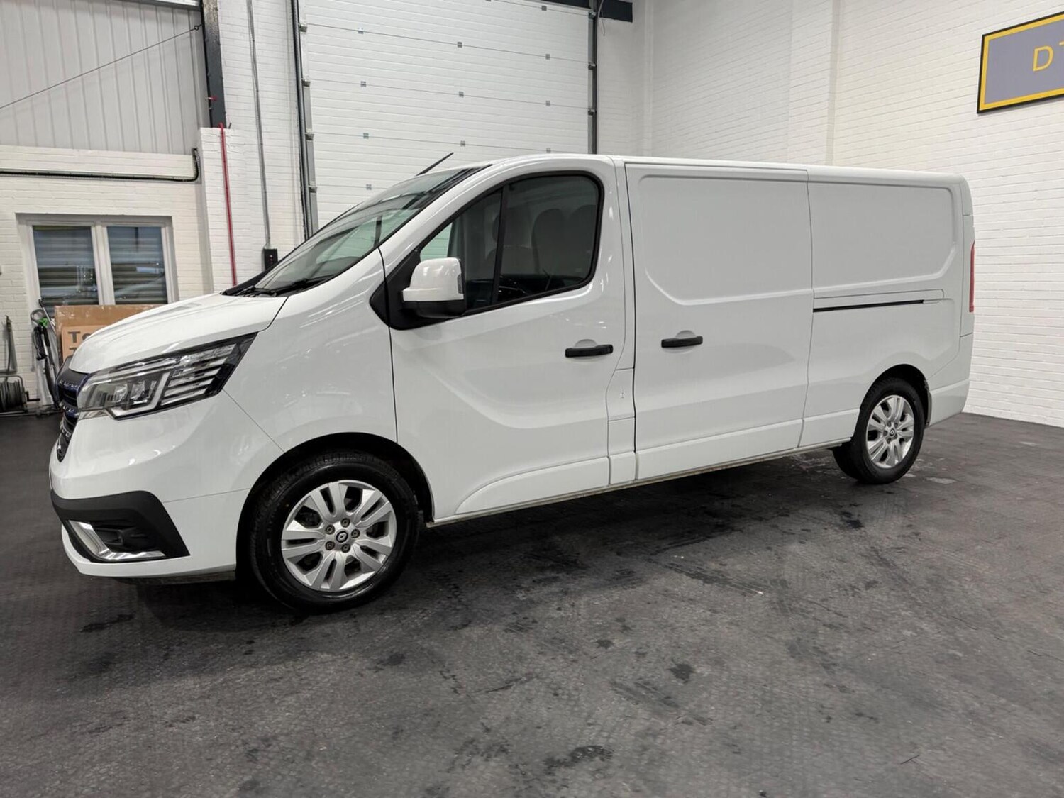 Used Renault Trafic 2024 for sale - 78102336: Photo 24