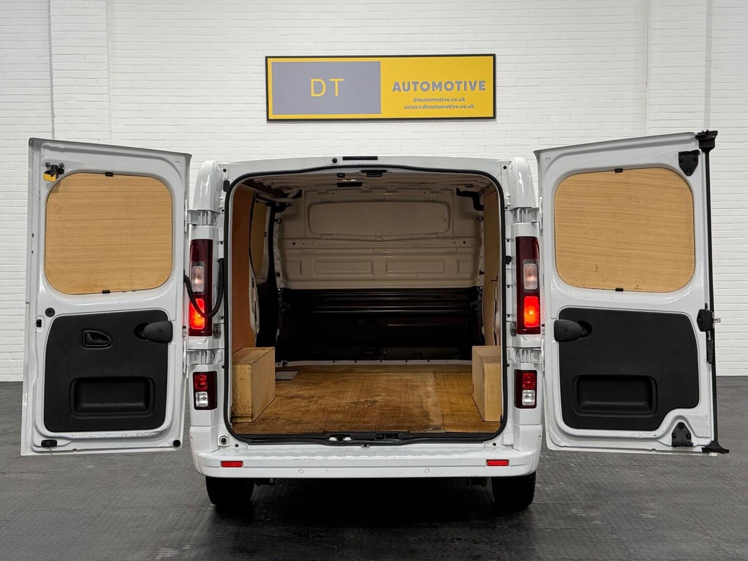 Used Renault Trafic 2024 for sale - 78102336: Photo 3