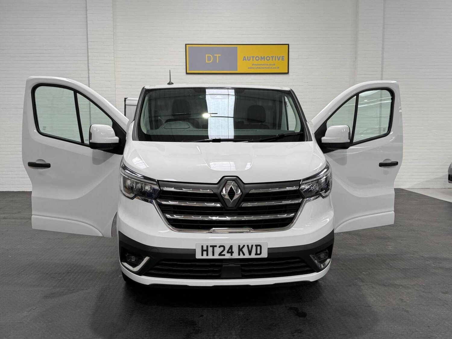 Used Renault Trafic 2024 for sale - 78102336: Photo 31