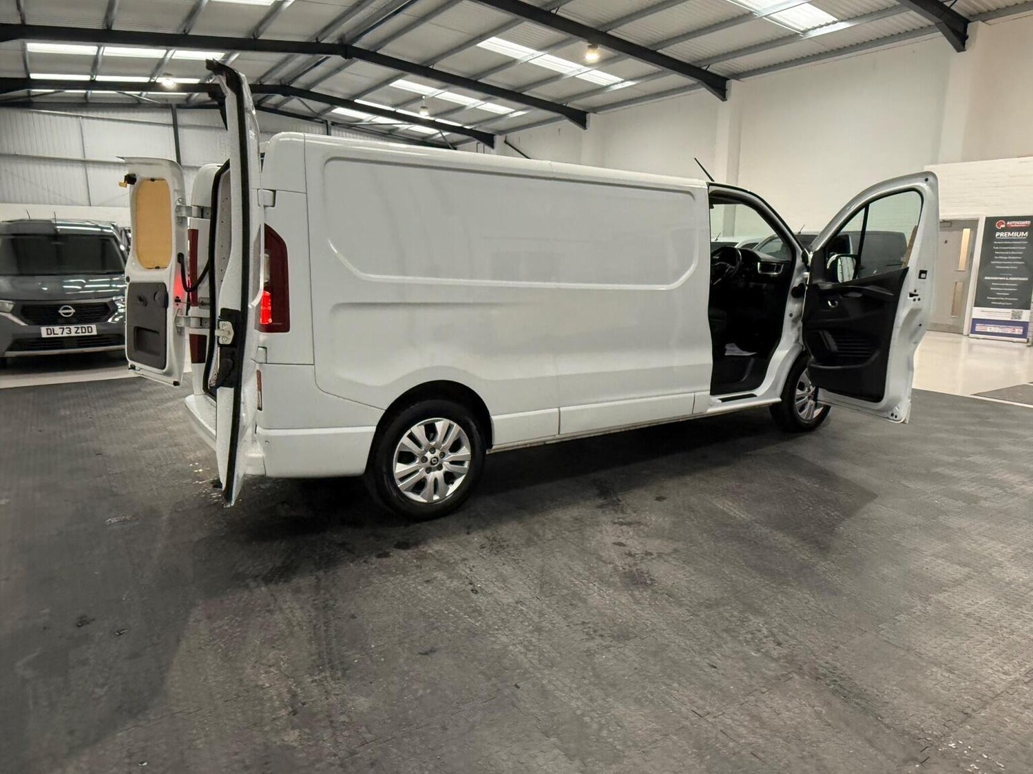 Used Renault Trafic 2024 for sale - 78102336: Photo 61