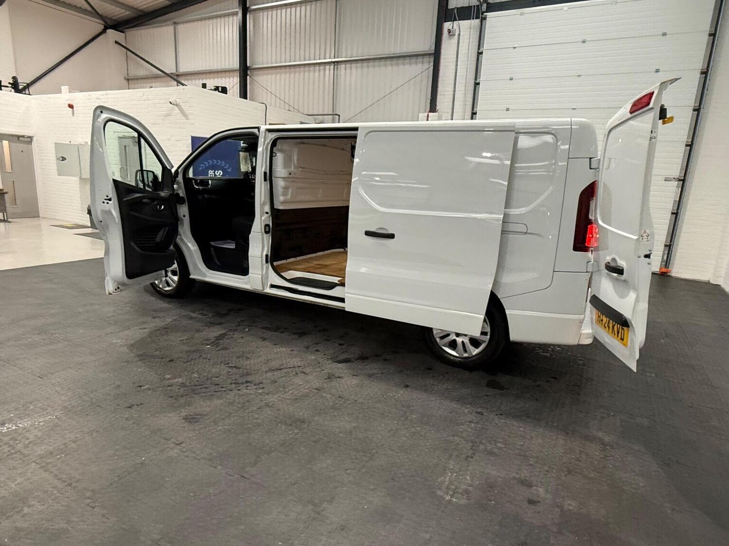 Used Renault Trafic 2024 for sale - 78102336: Photo 76