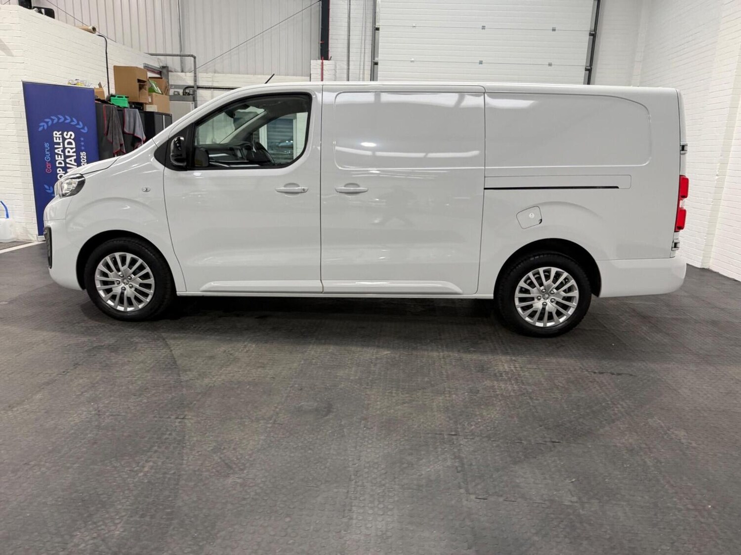 Used Peugeot Expert 2023 for sale - 78102325: Photo 23