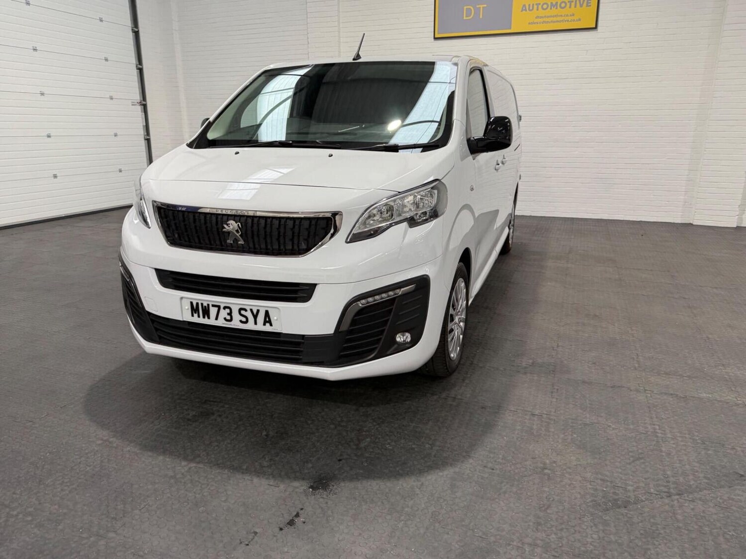 Used Peugeot Expert 2023 for sale - 78102325: Photo 25