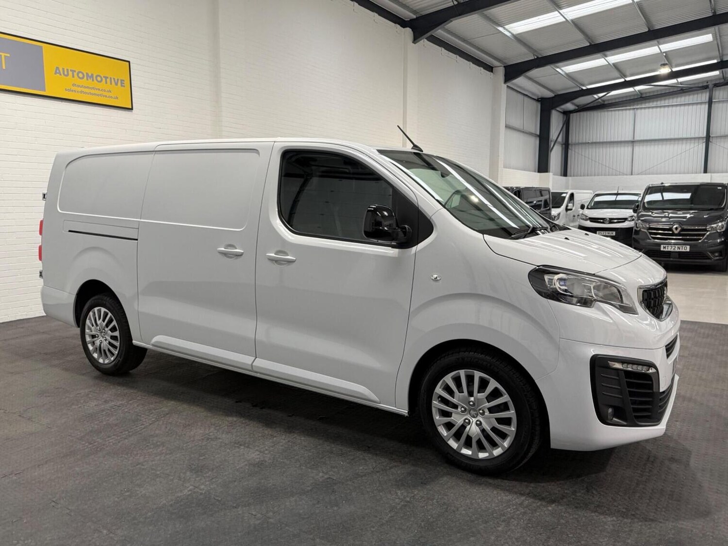 Used Peugeot Expert 2023 for sale - 78102325: Photo 6