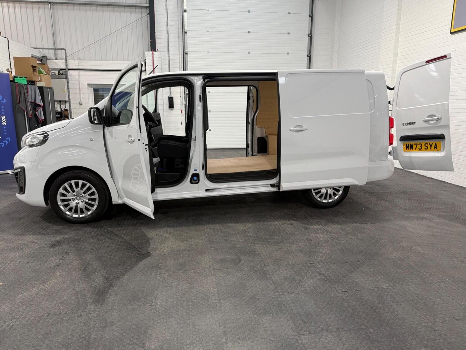 Used Peugeot Expert 2023 for sale - 78102325: Photo 69