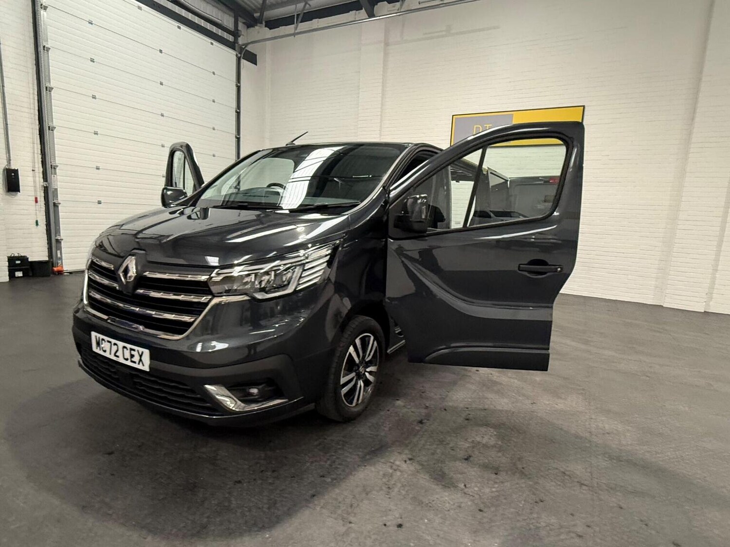 Used Renault Trafic 2023 for sale - 78102334: Photo 100
