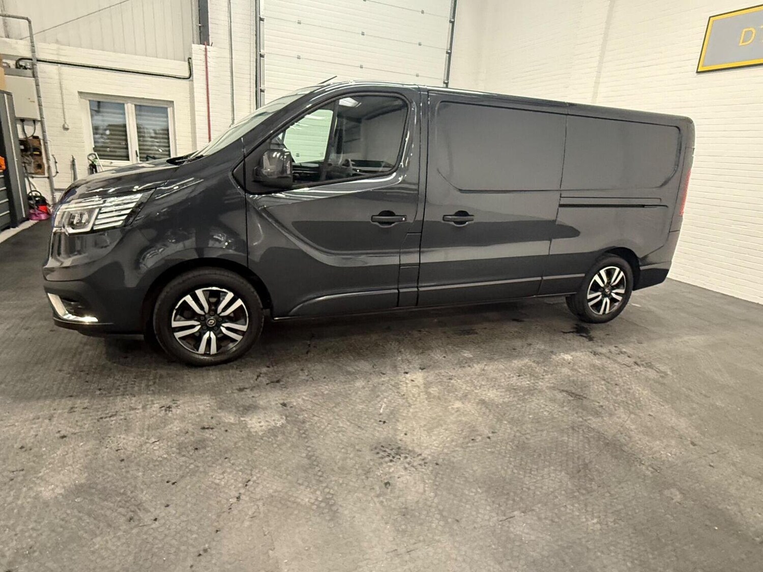 Used Renault Trafic 2023 for sale - 78102334: Photo 24