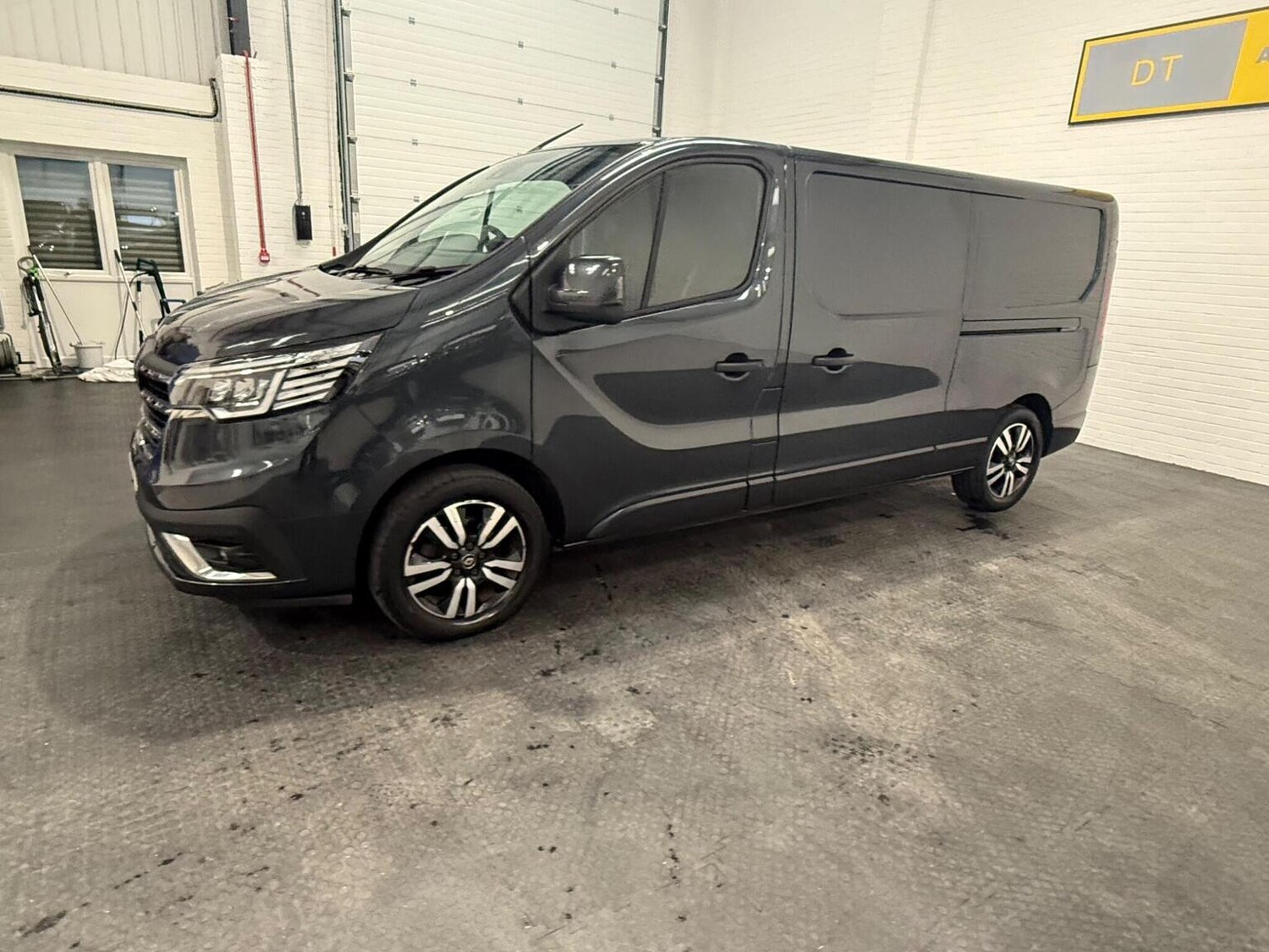 Used Renault Trafic 2023 for sale - 78102334: Photo 25