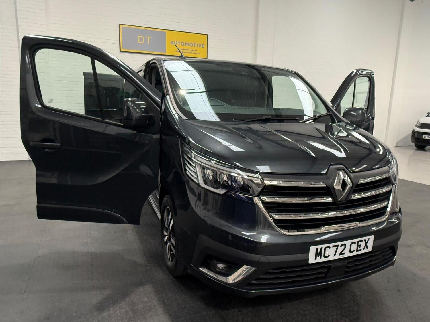 Used Renault Trafic 2023 for sale - 78102334: Photo 30