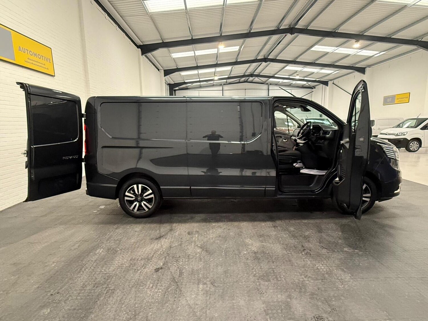 Used Renault Trafic 2023 for sale - 78102334: Photo 58