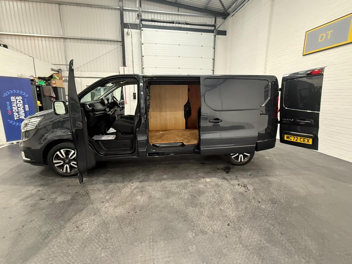 Used Renault Trafic 2023 for sale - 78102334: Photo 82