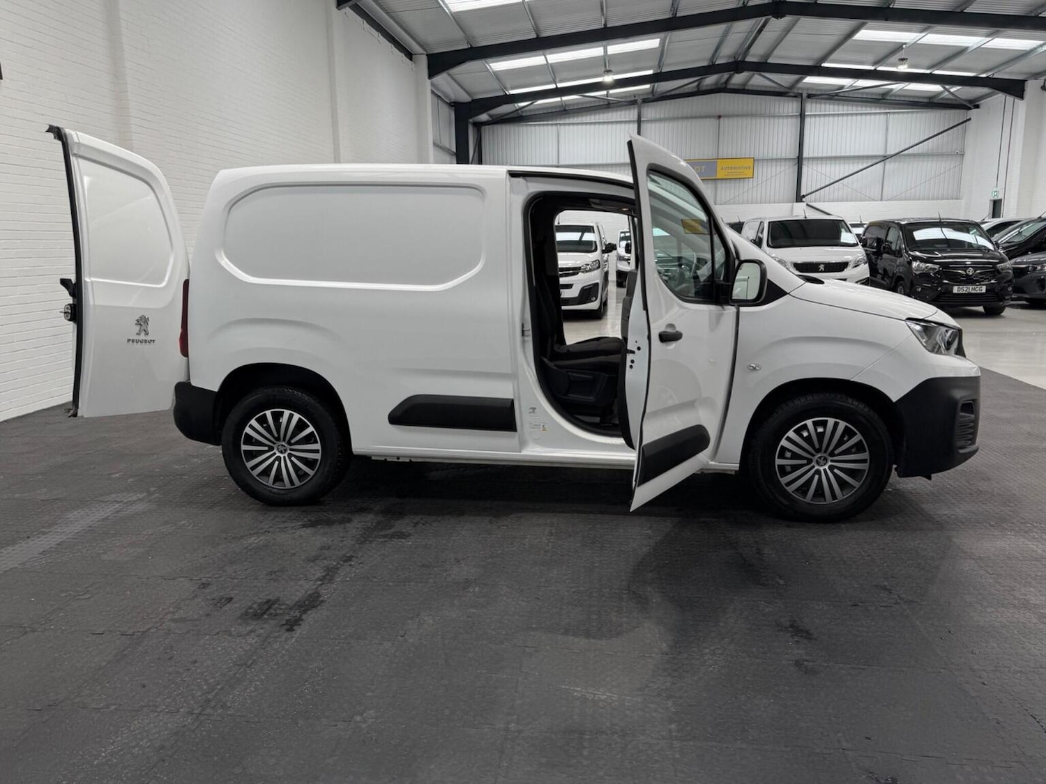 Used Peugeot Partner 2022 for sale - 78102324: Photo 34