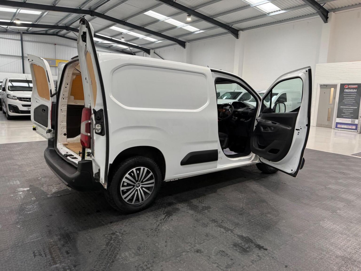 Used Peugeot Partner 2022 for sale - 78102324: Photo 56