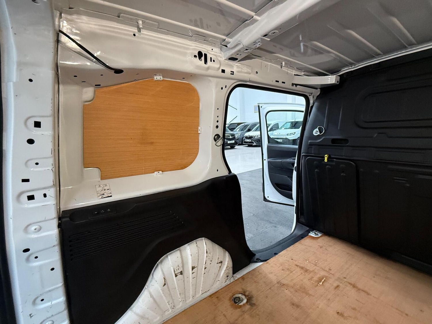 Used Peugeot Partner 2022 for sale - 78102324: Photo 68