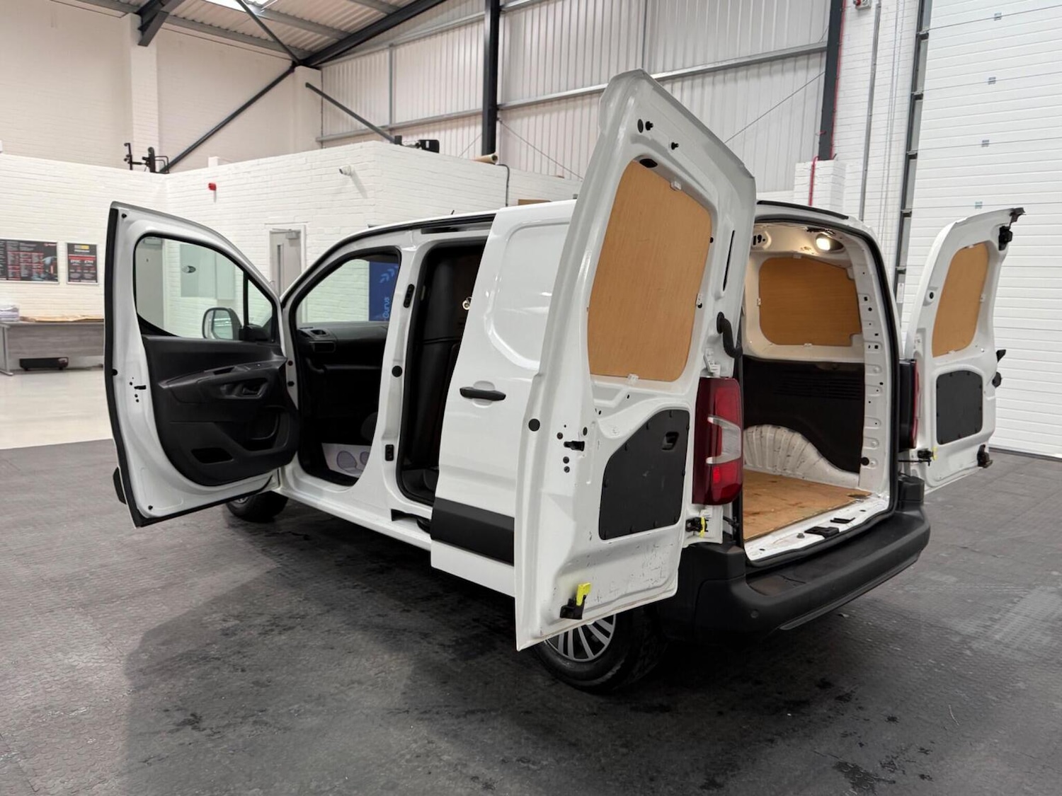 Used Peugeot Partner 2022 for sale - 78102324: Photo 70