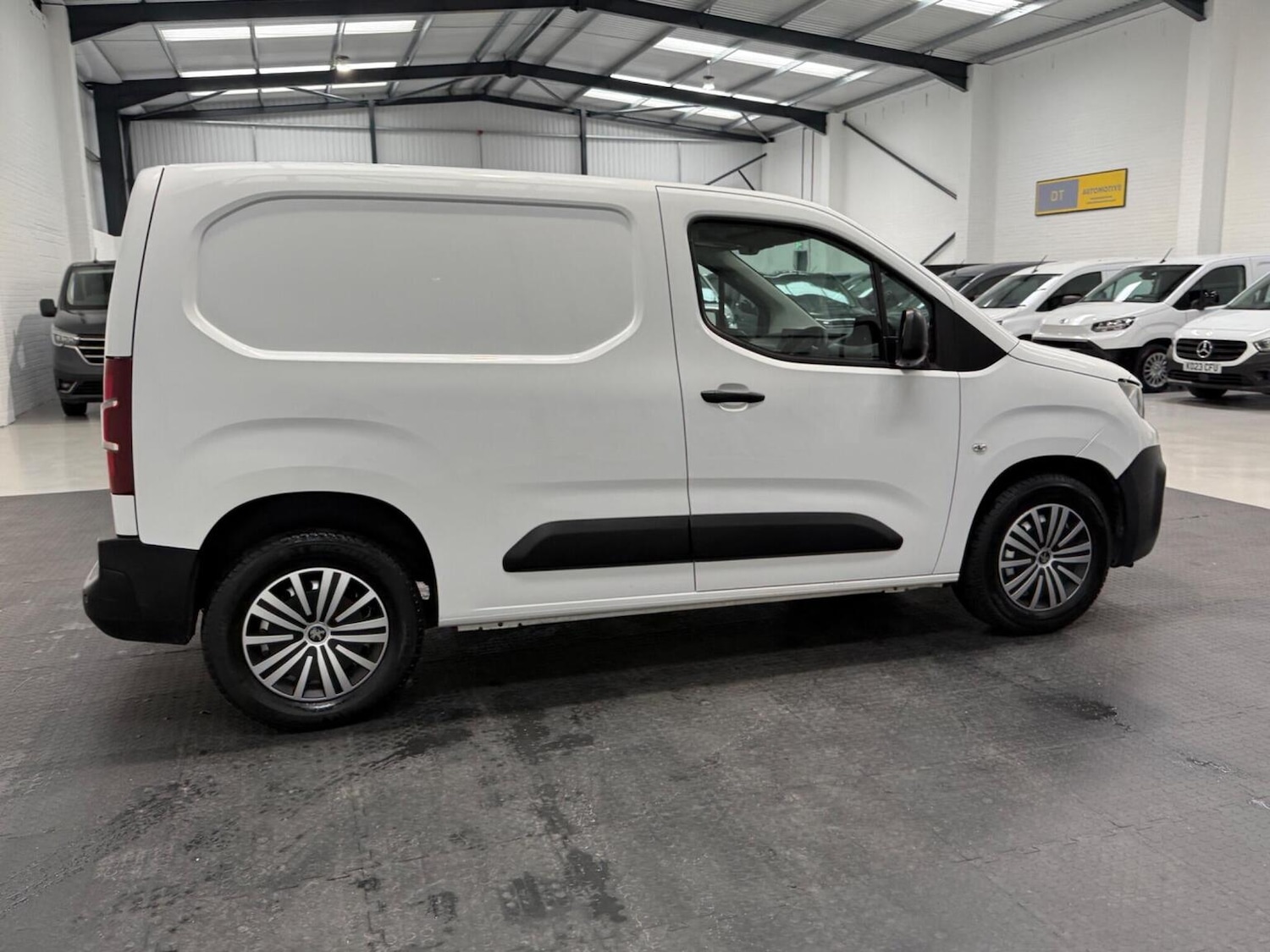 Used Peugeot Partner 2022 for sale - 78102324: Photo 8